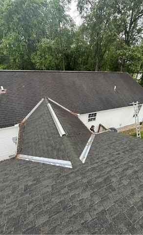 Roof Repair in Williamsburg, Ohio - Before Photo