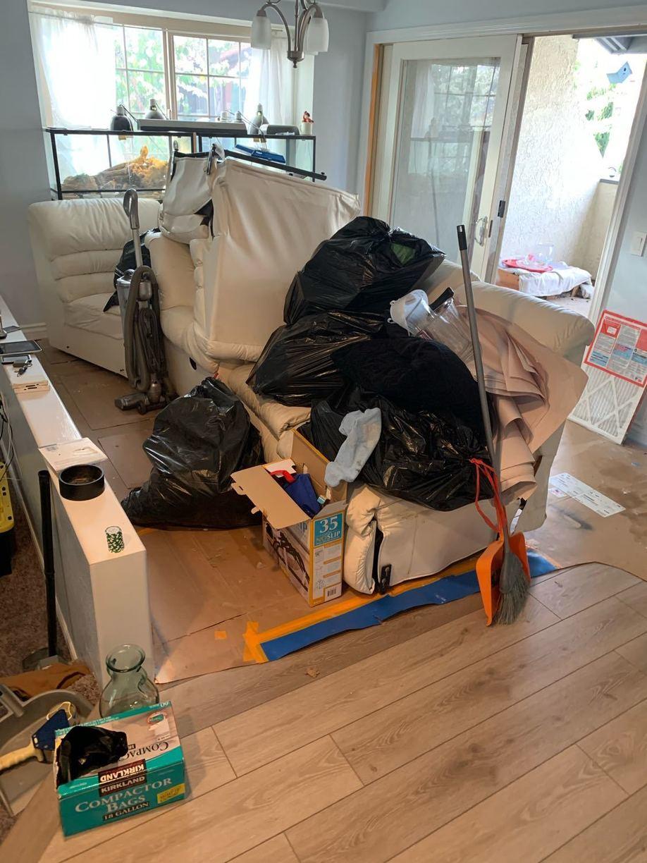 The Junkluggers of Orange County Before & After Photo Set - Junk