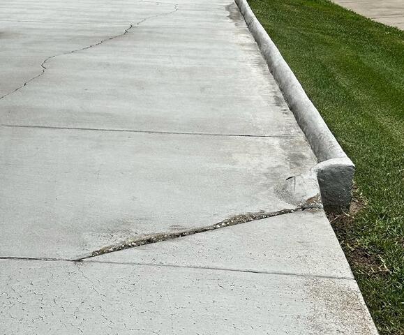Concrete Driveway Repair in Lady Lake, Florida