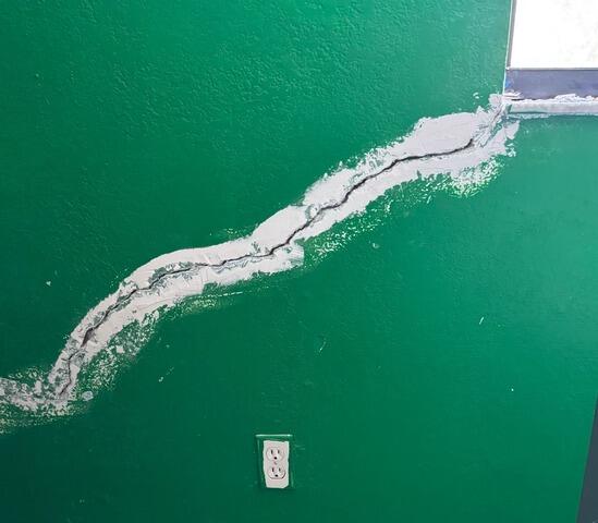 Foundation Wall Cracks Closed in Brooksville, FL
