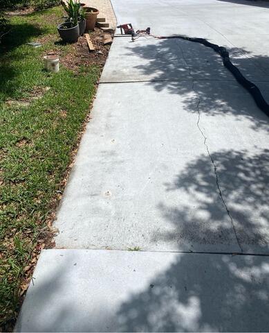 Leveling & Repairing Concrete Driveway in Hernando, FL