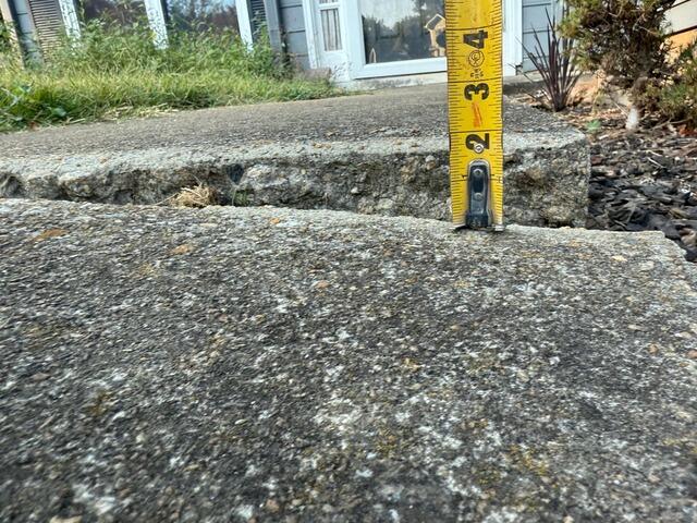 Sidewalk Lift and Leveling in Alto, Georgia - Before Photo