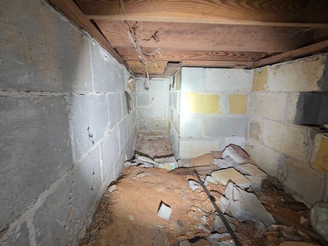 Crawl Space Encapsulation Solution in Mableton, Georgia - Before Photo