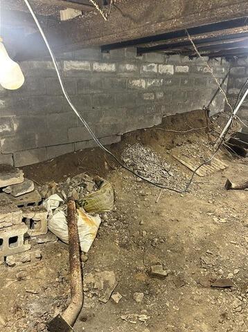 Wall Woes No More in Johnstown, PA - Before Photo