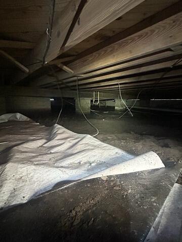 Vapor Barrier Seals Crawl Space in Jacksonville, FL - Before Photo