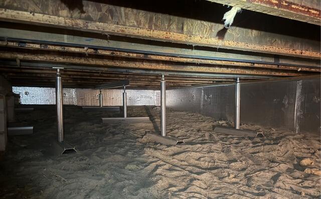 SmartJacks & SilverGlo Installation Stabilizes Crawl Space in Middleburg, FL