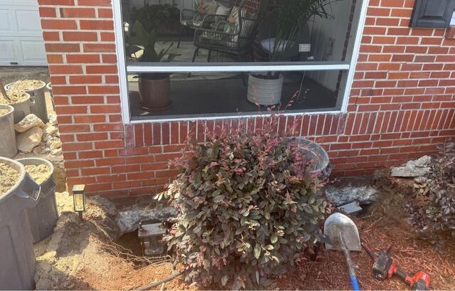 Jacksonville, FL Home Stabilized with Helical Pier Foundation Repair - Before Photo