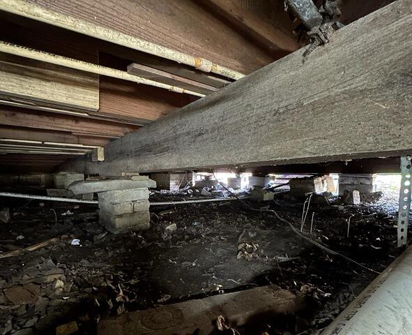 SmartJack System Restores Stability to Crawl Space in Jacksonville, FL - Before Photo