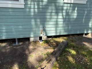 SmartJack Support Posts Lift and Level Sagging Home in Waldo, FL