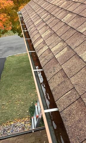 Gutter Cleaning in Sauk Rapids - Before Photo