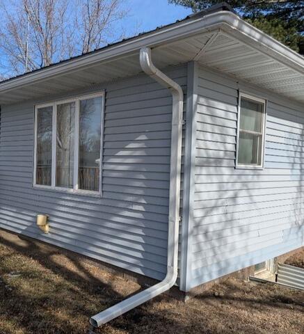 Gutter Shutter in Pipestone - Before Photo