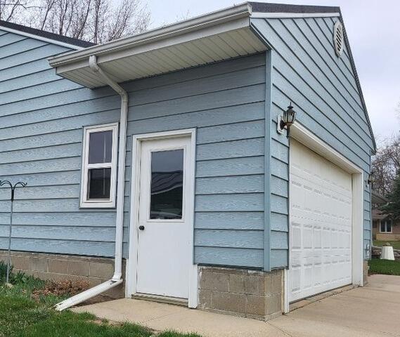 Gutter Shutter in Sibley - Before Photo