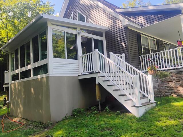 Steve and Bonnie get a new sunroom in Diamond Point