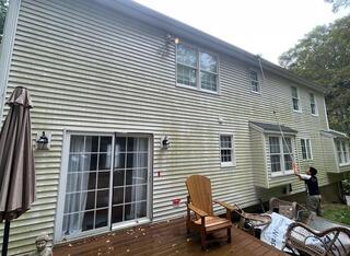 Vinyl Siding and Deck Wash in Southbury