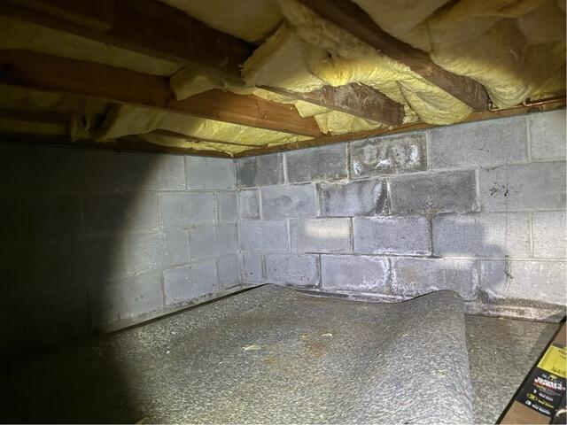 Encapsulation System Installation in Vermilion, OH - Before Photo