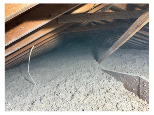 Cellulose Enhances Attic in Elyria, OH