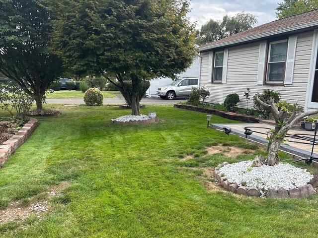 Fantastic Front Yard Vinyl Picket Fence in Bloomfield, CT