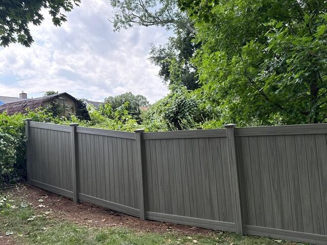 Vinyl Fence Installation - Manchester, CT