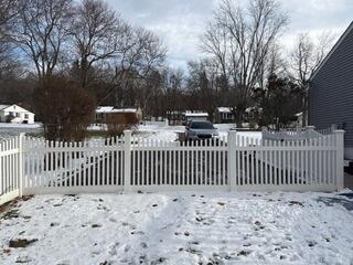 Vinyl Picket Damage & Repair in Vernon, CT