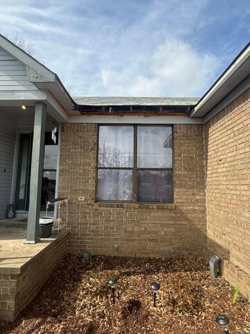 Clog Free Gutters in Benton, Ar