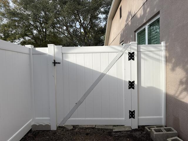 Fence Cleaning Riverview, FL