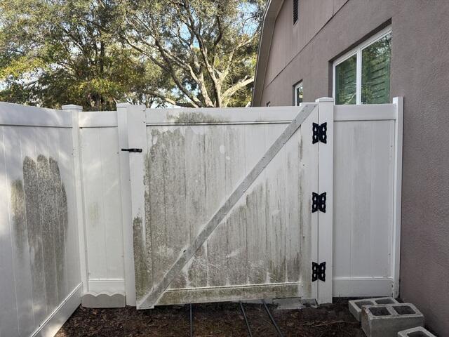 Fence Cleaning Riverview, FL