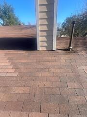 Roof repair in Universal City