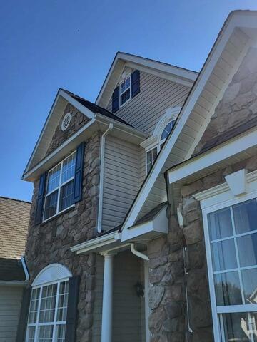 Soft Washing Vinyl Siding in Camden Wyoming, DE