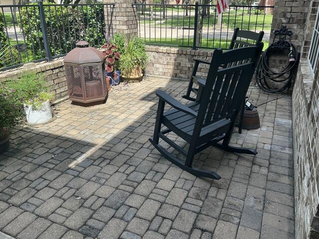 Paver Sanding with Polymeric Sand in Friendswood, TX - Before Photo