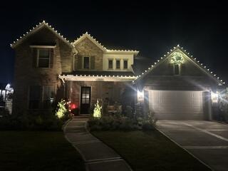 Holiday Lights Installation in Manvel, TX