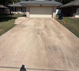 Driveway Cleaning and Stain Removal in Leander, TX