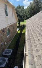 Gutter Cleaning in Round Rock, TX