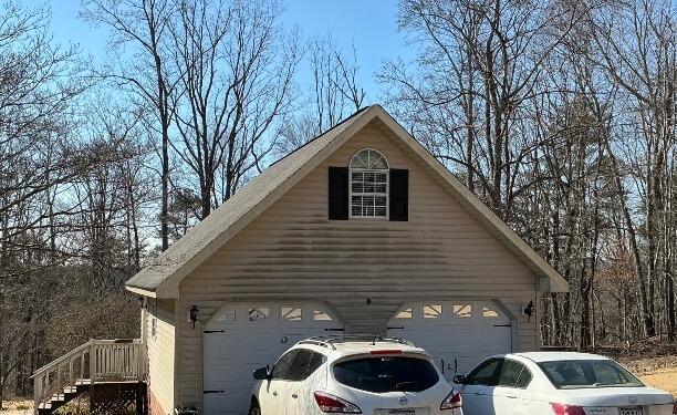 Garage Grime in Easley, SC