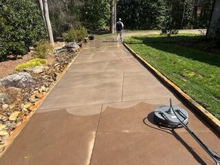 Surface Cleaning Driveway in Lyman, SC
