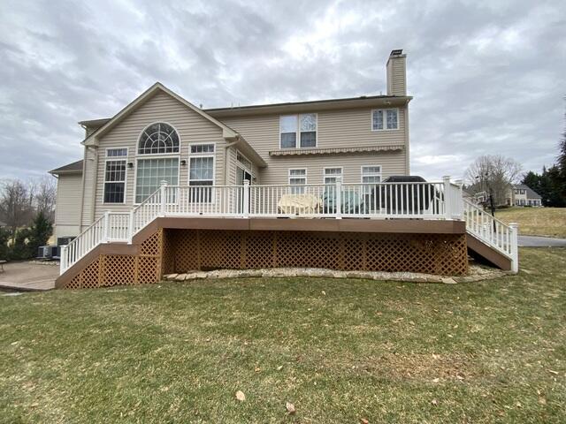Trex Composite deck remodel in Garnet Valley, PA - Before Photo