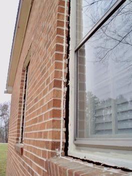 Signs and Symptoms of Foundation Settlement - Image 1