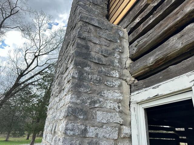 Chimney Separating from the home. 
