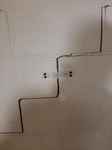 Crack Monitor