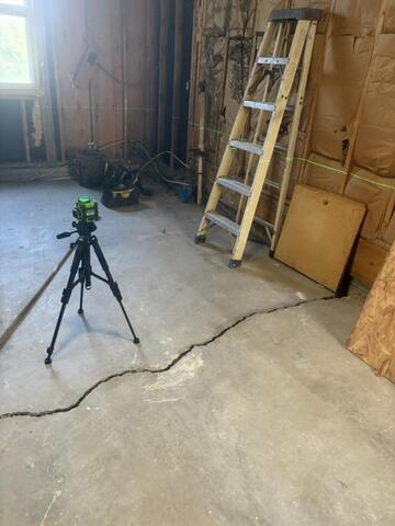 Laser Level Benchmarking