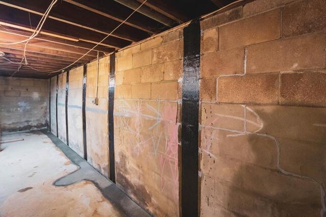 Basement Wall Cracks &amp; Bowing Walls: What They Mean and How to Fix Them - Image 4
