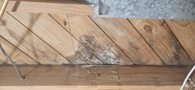 What Is Soda Blasting and Why Is It Used in Crawl Spaces? - Image 2
