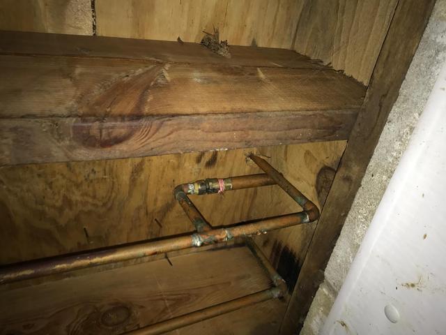 What to Do in the First Two Days After Water Damage - Image 2