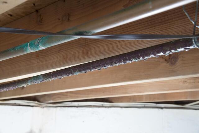 Signs of a Basement Waterproofing Problem and How to Protect Your Home - Image 2