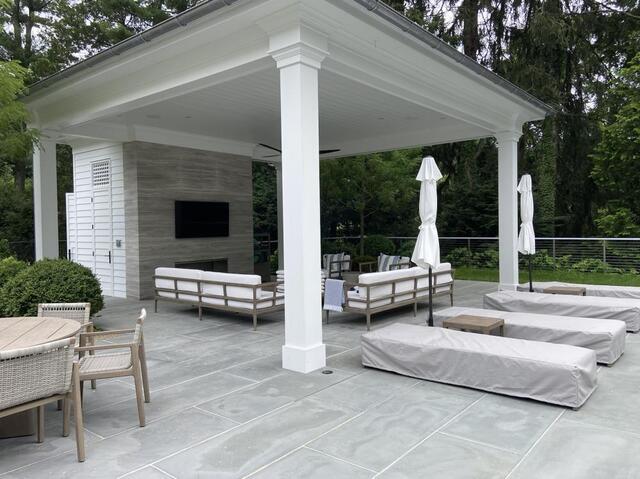Designing Outdoor Spaces That Feel Like an Extension of the Home