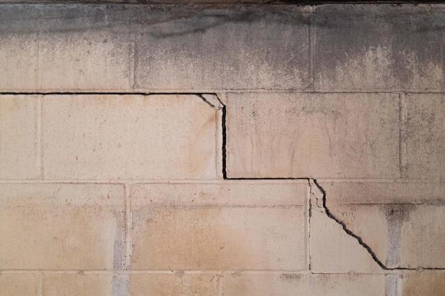 What Happens If You Don\'t Fix a Foundation Crack in Vista or San Diego? - Image 2