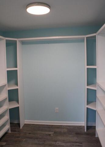 Walk-in Closets - Image 4