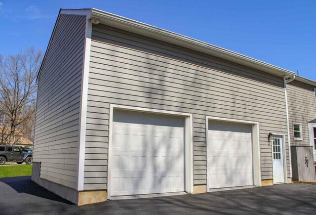 Great Garages: Great Information for the Space You\'ve Always Dreamed About! - Image 1