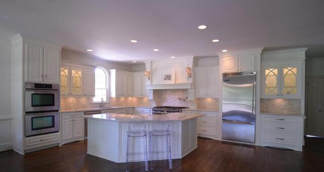 What Are the Most Common Upgrades Homeowners Request for Luxury Kitchens & ...