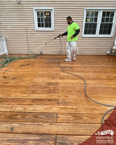 How Often Decks Should Be Re-Stained: The Ultimate Maintenance Guide - Image 1
