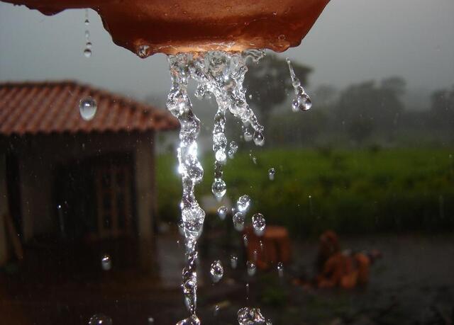 rain off gutter